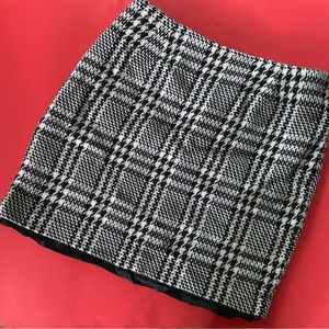 Vintage 80s White & Black Wool Blend Sheath Skirt